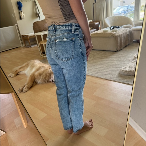 Abercrombie High Rise Mom Jean - Picture 2 of 2